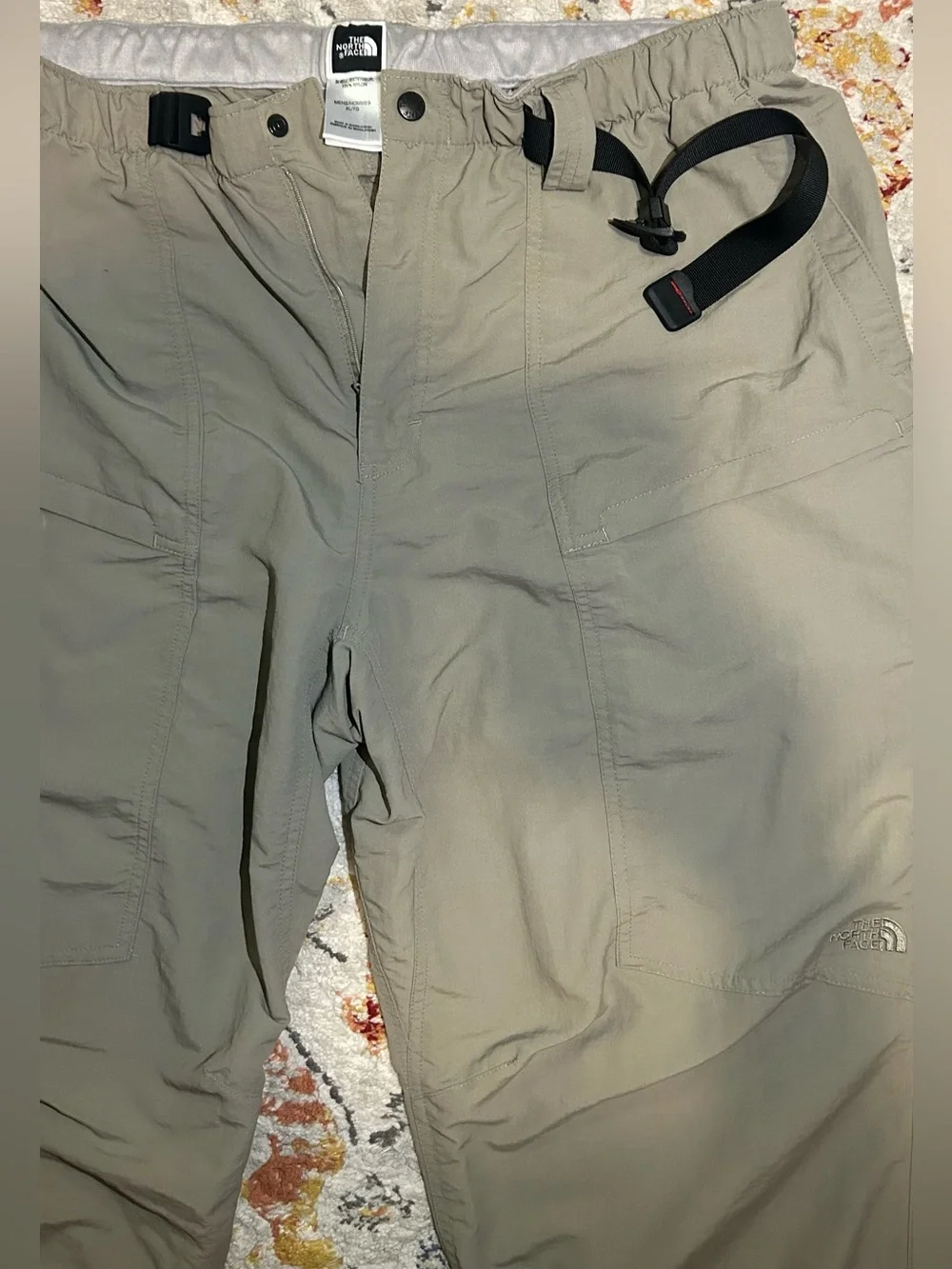 The North Face Men’s Khaki Hiking Pants XL Lightweight Outdoor Trail Pants